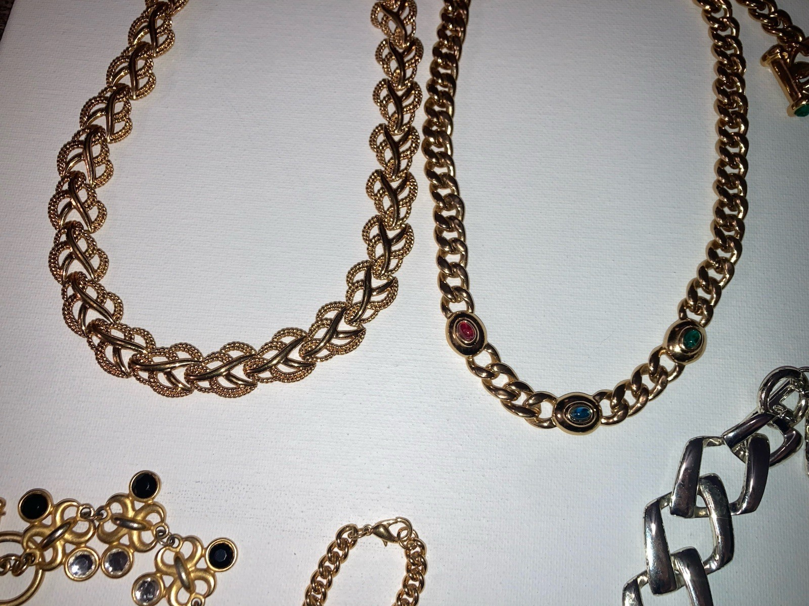 Lot Of 12 Pieces Of Costume Jewelry Stones Metal Bracelets Necklaces Excellent