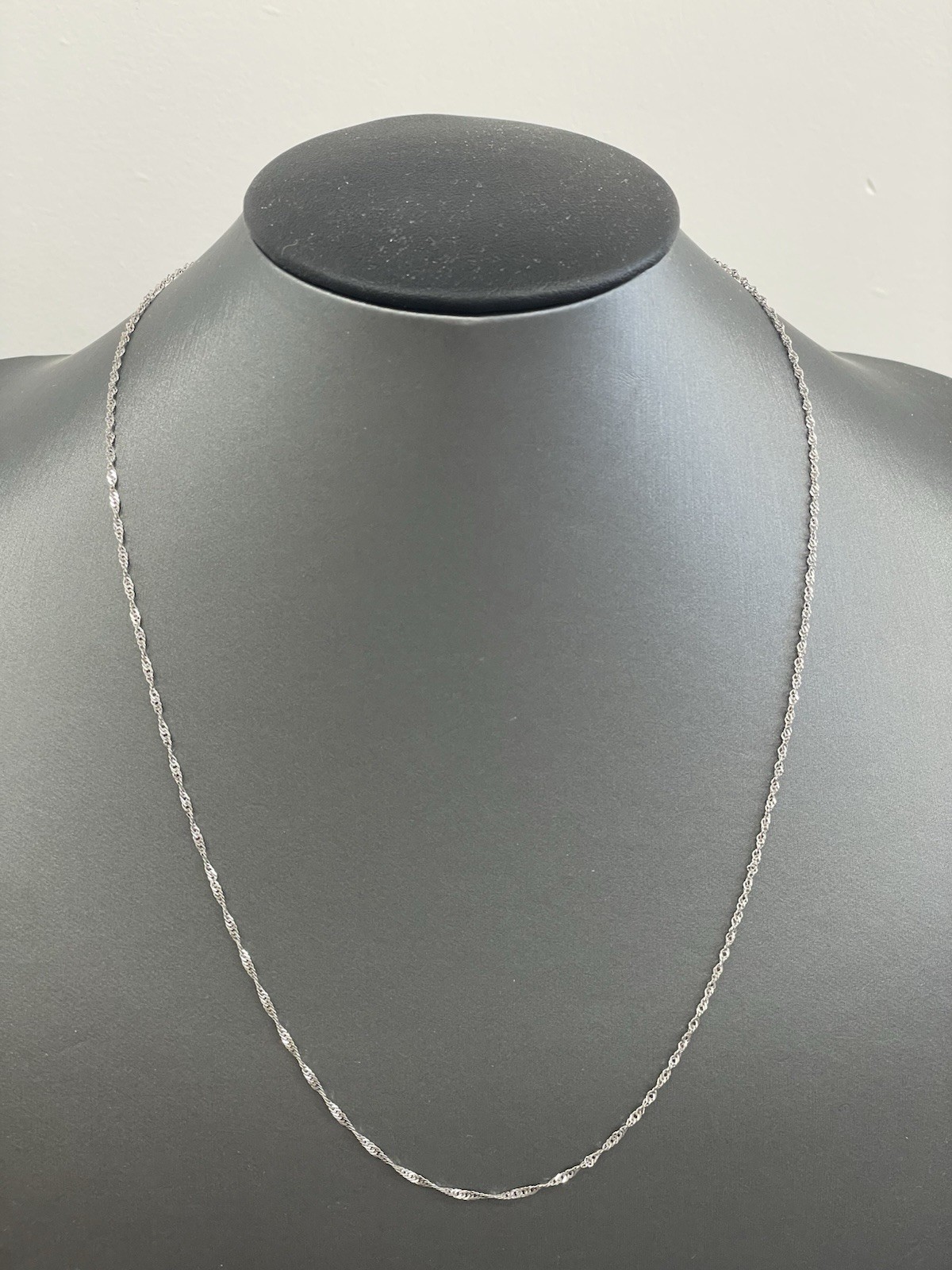 14k White Gold Chain Necklace 1mm 1.7g Adjustable 19 1/2 Inches Italy