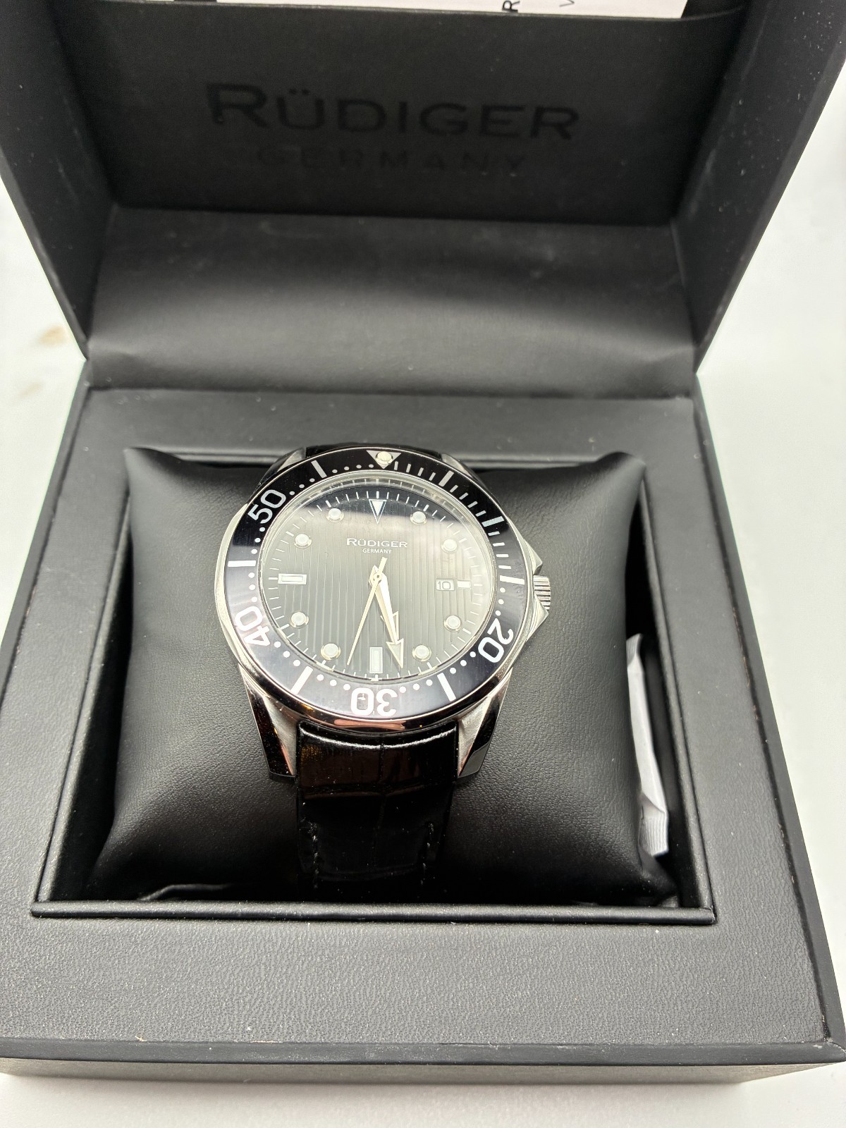 Rudiger Chemnitz Black Dial Men’s Watch R2000-04-007L