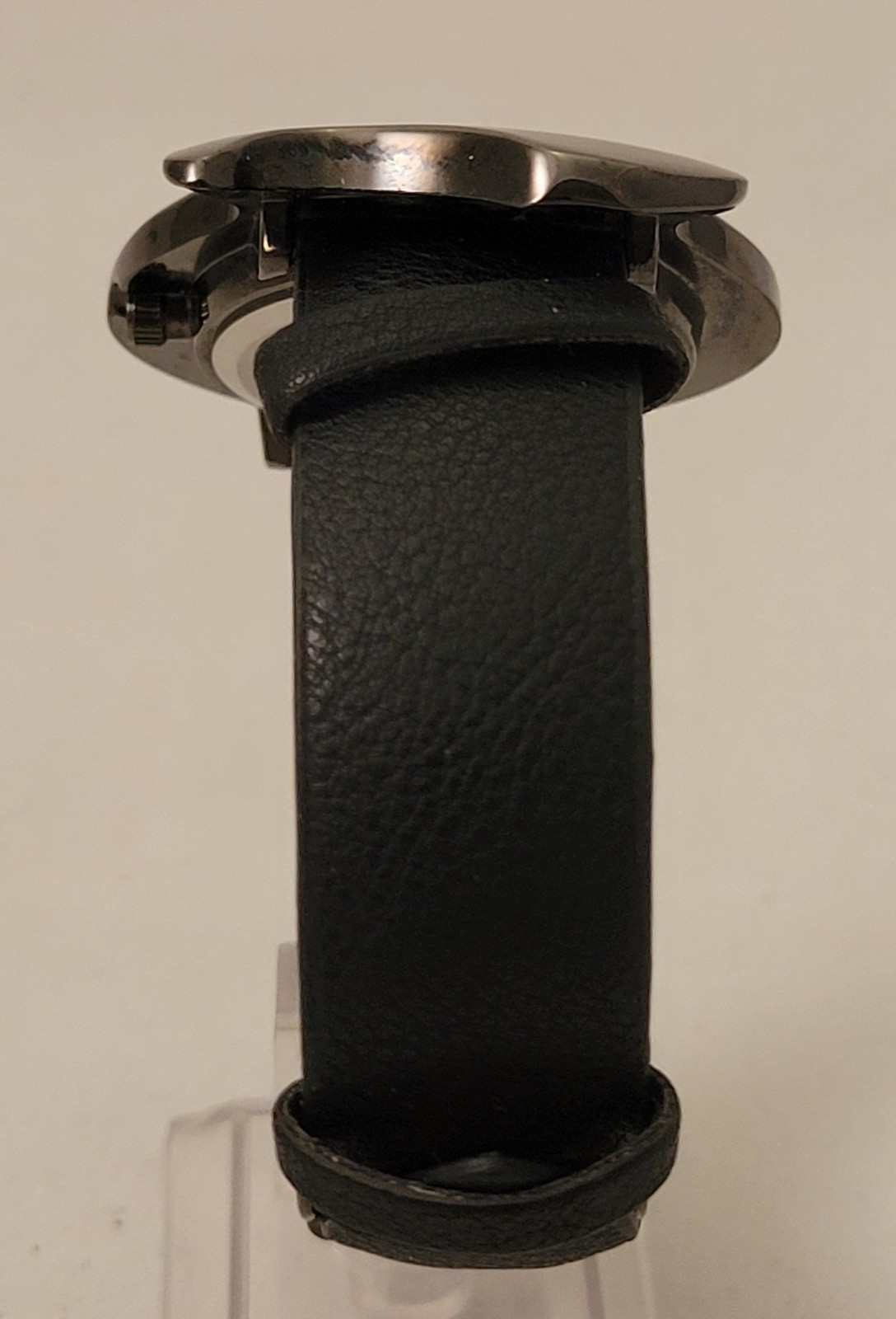 AC/DC Guitar Shaped Quartz Watch With Black Band – Working