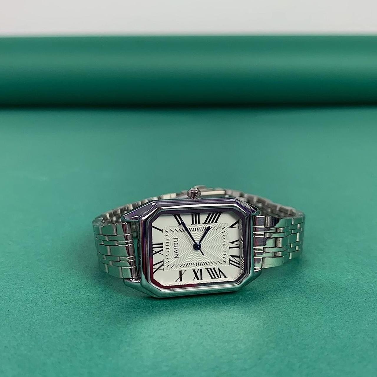 Y2k 2000s vintage style essential minimalist retro stainless steel cute