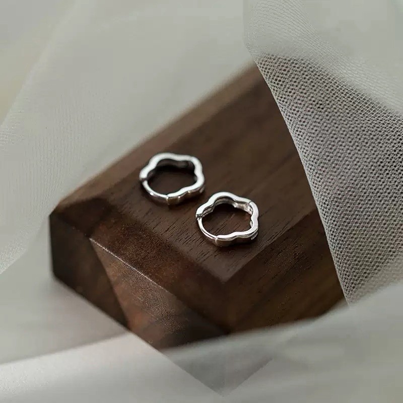 Silver Wavy Huggie Earrings,Organic Shape Small Hoop Earrings for women 046