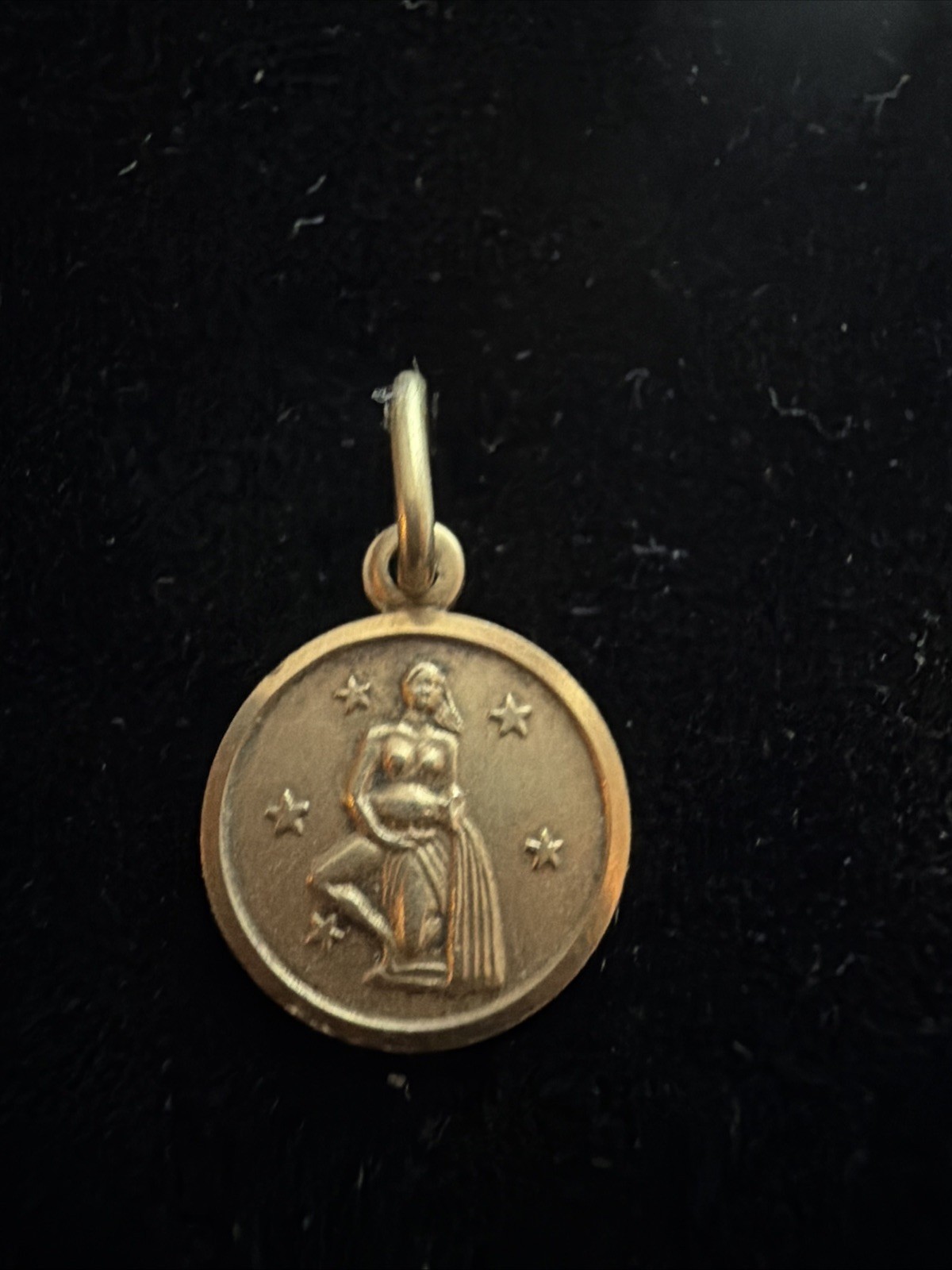 Vintage Collectible 14k Solid Gold Zodiac Aquarius Charm Pendant Necklace Italy