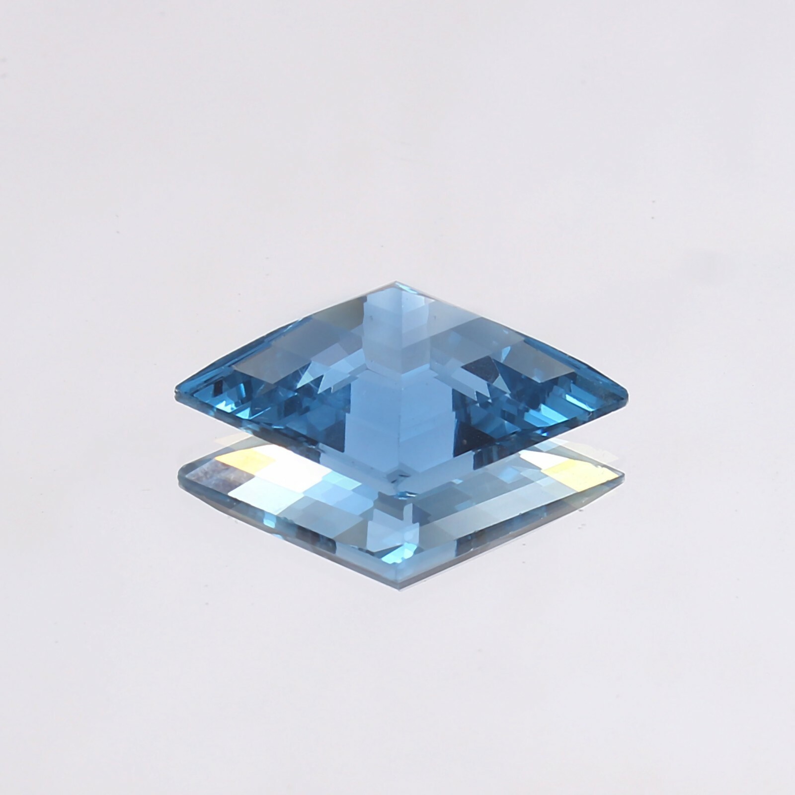 20×13 MM AAA Excellent Top Quality Natural Aquamarine Kite Cut Loose Gemstone