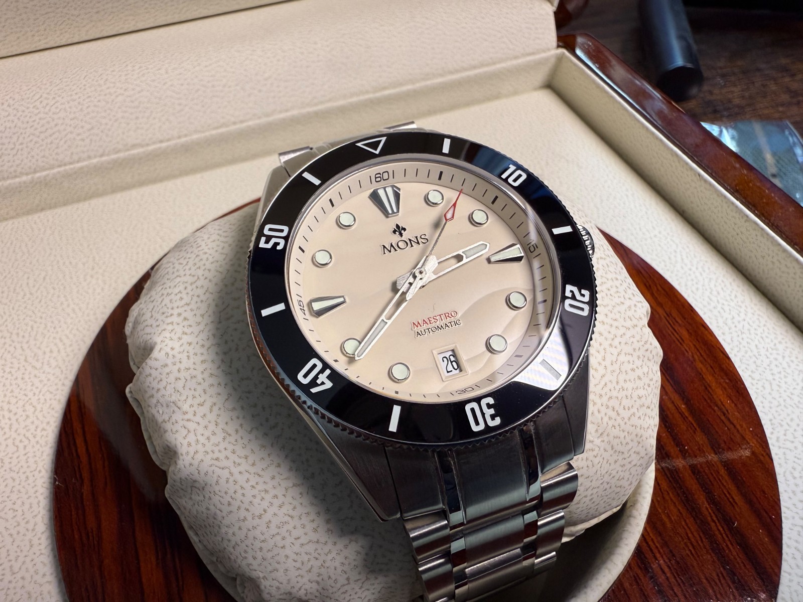 Mons Automatic Watch SWISS MADE Sellita SW SW200
