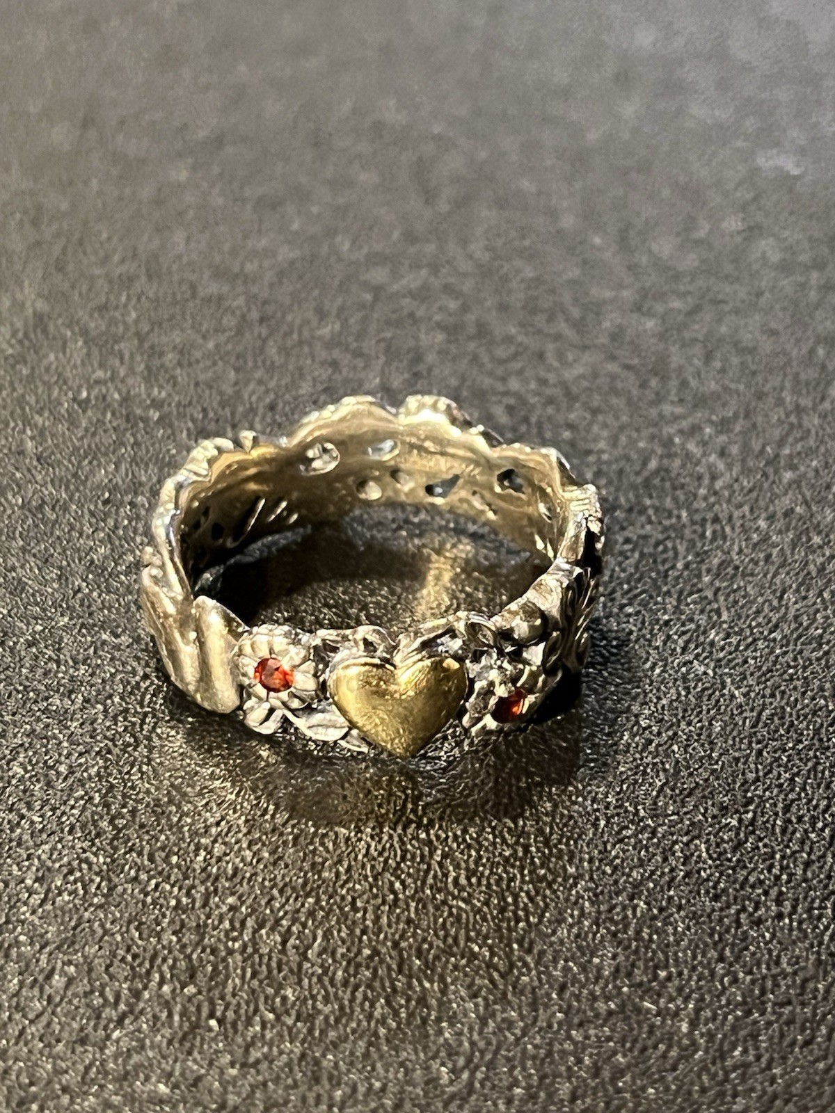 Vintage art carved Floral band with Birds and Butterfly. Red stones. Size 8.25