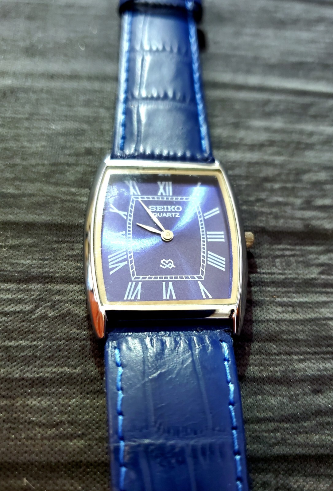 Rare Retro Mens Barrel Tank Slv Blu Blu Dress Watch New Mvt & Batt..
