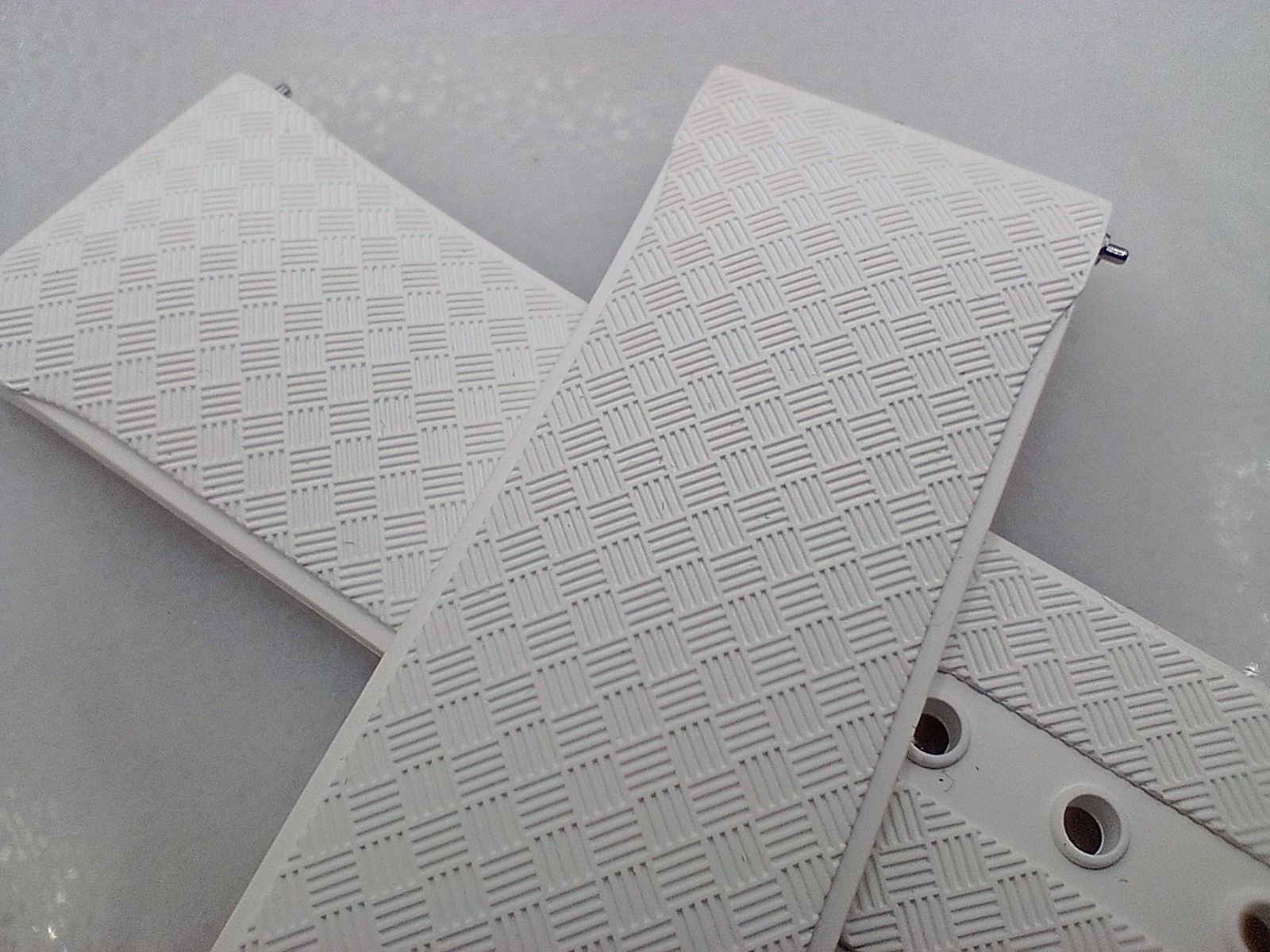 New 22mm Watchgecko Zuludiver HNBR Rubber Watch Strap White Quick Release 6B332
