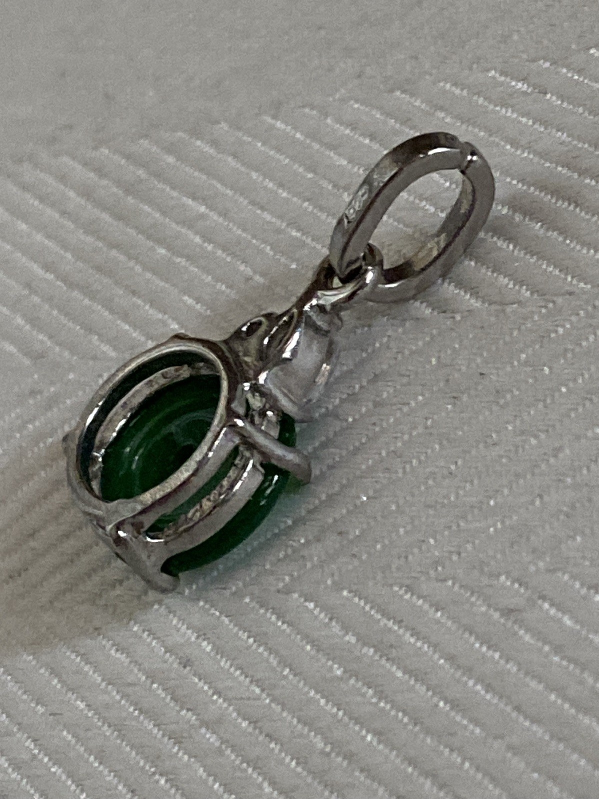 Designer Beautiful Sterling Silver Small Wafer Jade White Saphire Pendant