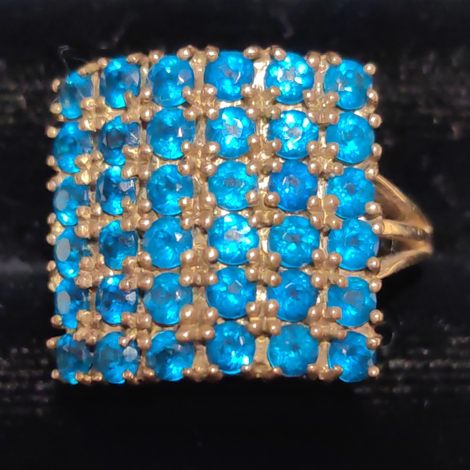 9ct 9K 375 Gold Blue Stone Dress Ring Size 0. 17.5 7 4.64g R&C Birmingham