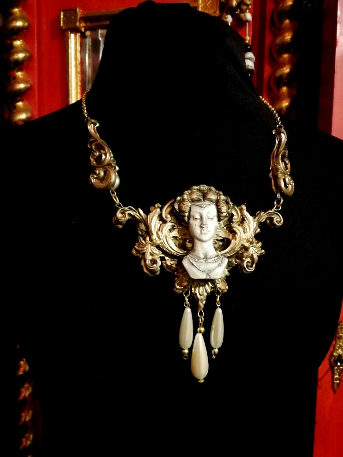 luxury jewelry necklace vintage style pendant woman antique accessories art deco