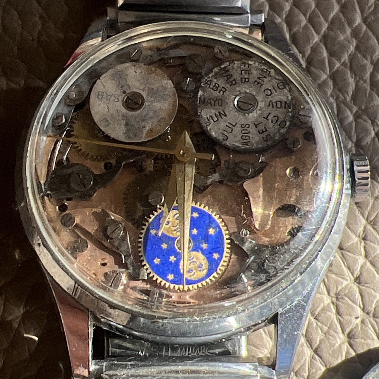 Vintage Men’s Valjoux 90 Triple Date MOONPHASE Large Case Project Running