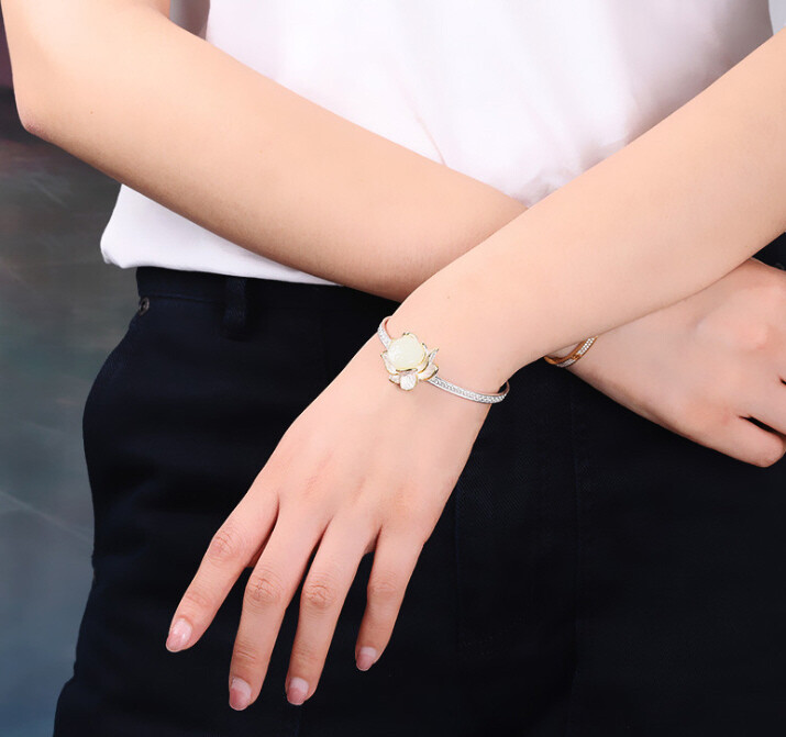 I03 Sterling Silver 925 White Jade Flower Bangle Bracelet