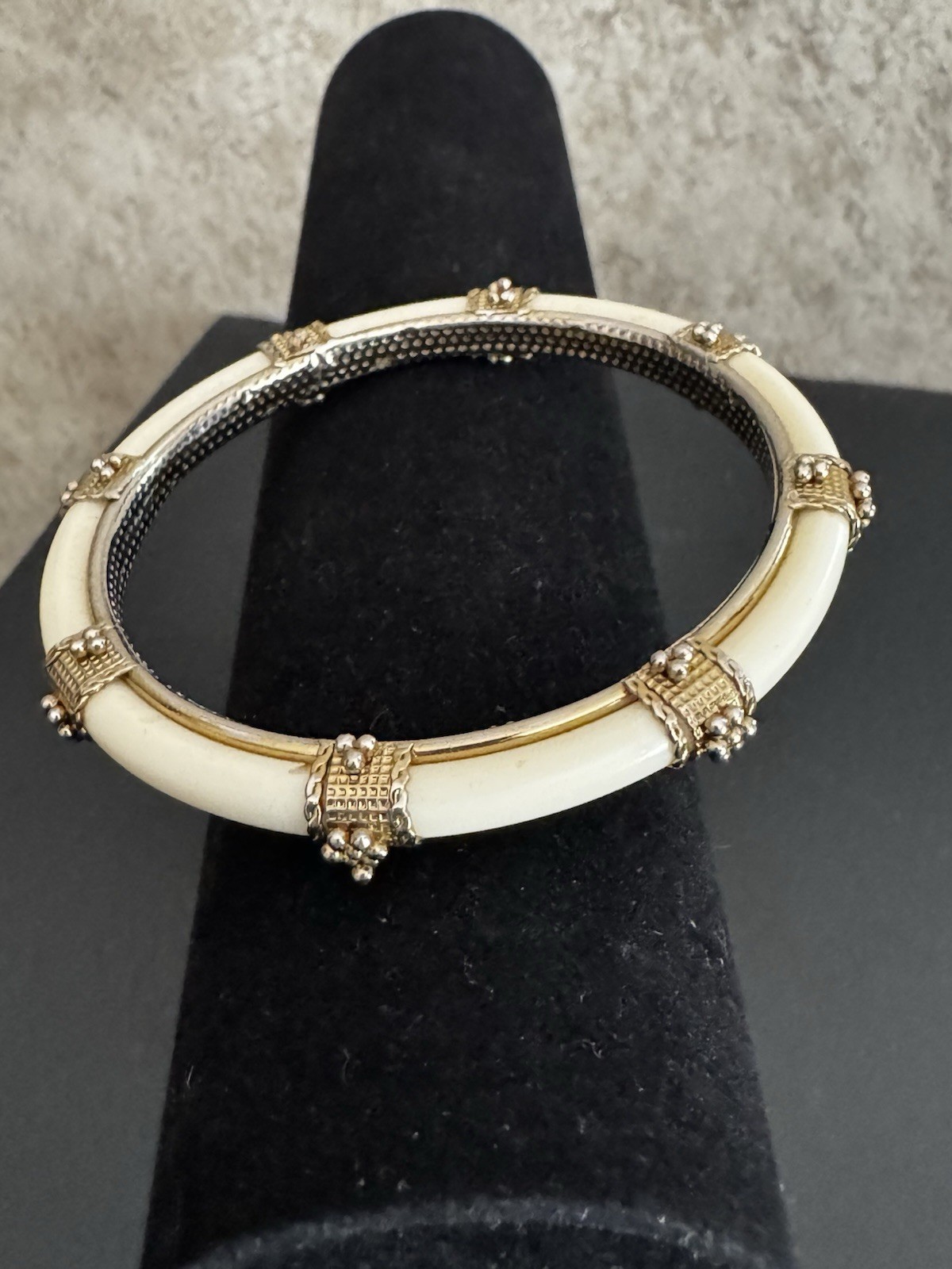 Gold Tone Black Cream Enamel Hinged Bangle Bracelet Lot Size 8 Missing Stones