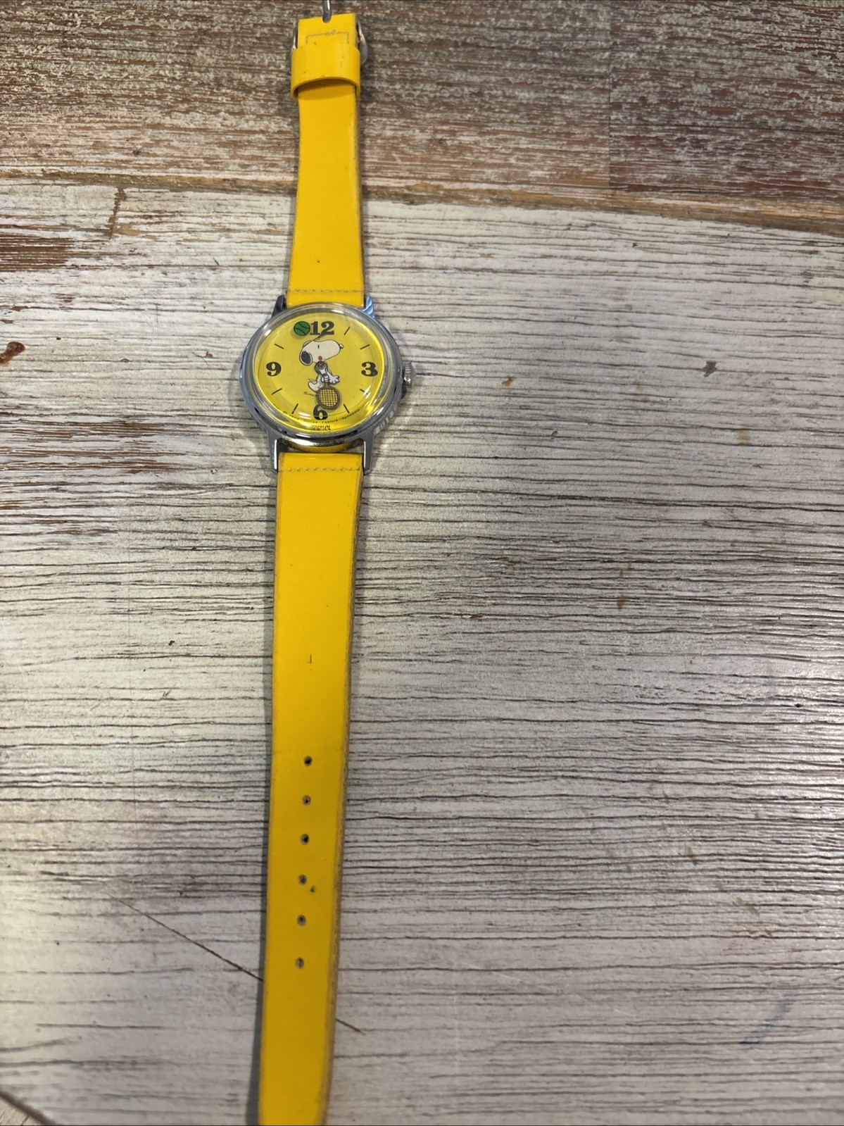 1970s Timex Snoopy Tennis Yellow MYSTERY BALL wristwatch – Vintage working