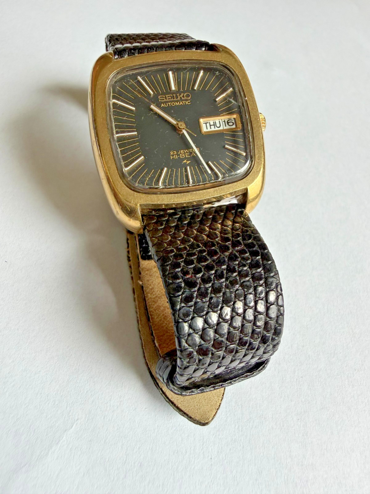 Vintage Seiko Hi-Beat Automatic 23 Jewel 2409-3009 Gold Black TV Dial 1972 Runs