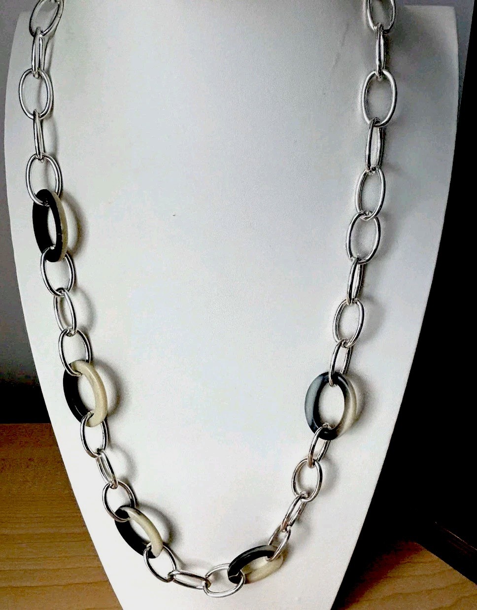 Liz and Co Large Oval Chain Link Necklace/ Silver Tone/ Measures 30 In Length