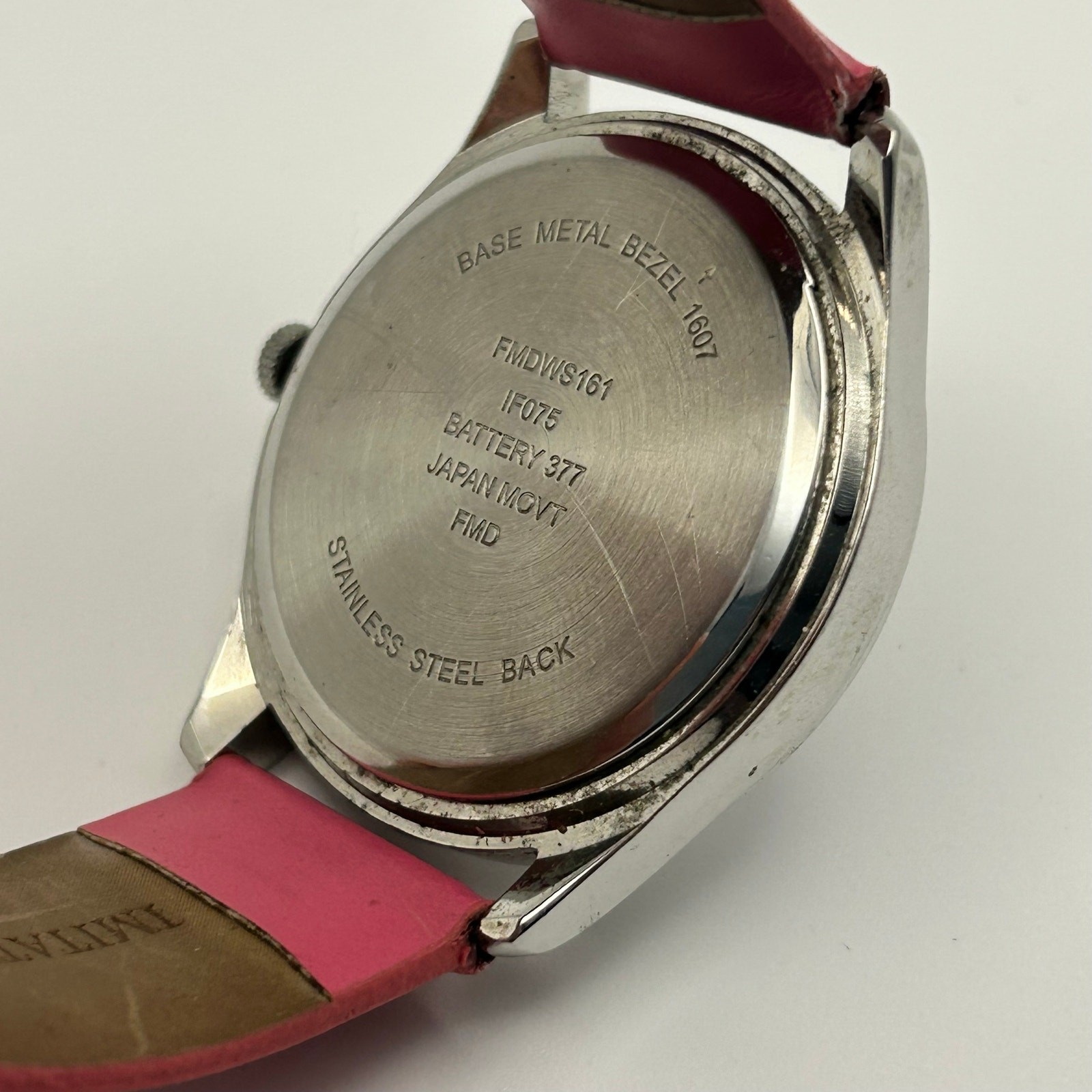 Women’s Silver-Tone Pink Faux Leather Fashion Watch Working New Battery