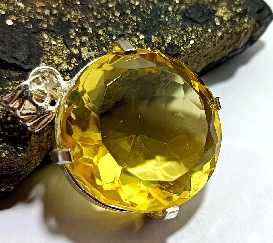 GIE Certified Natural Round Shape 105 Ct Yellow Citrine Pendant Loose Gemstone
