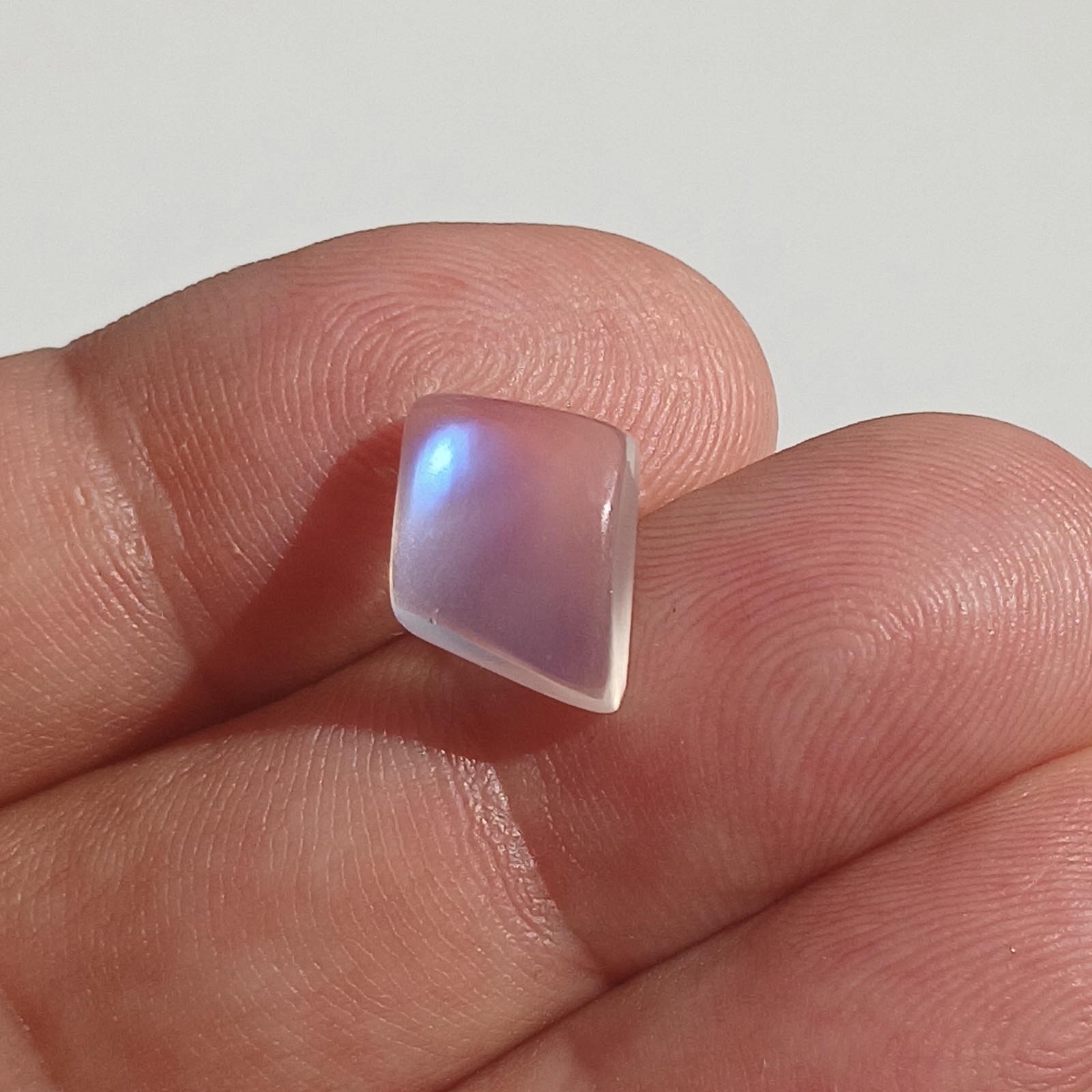 Loose Moonstone, Unique Designer Cabochon, 4.2 CT – 14.2 mm x 11.1 mm x 4.5 mm
