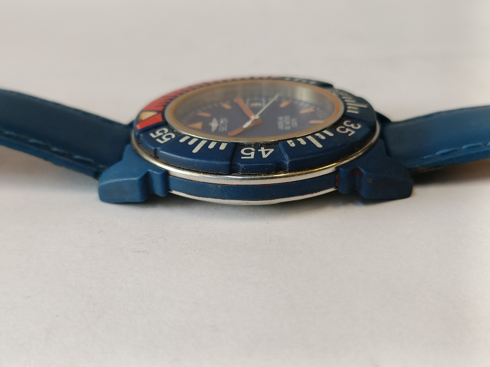 SECTOR NO LIMITS QUARTZ BLUE DIAL SWISS MEN’S WORKING CONDITION