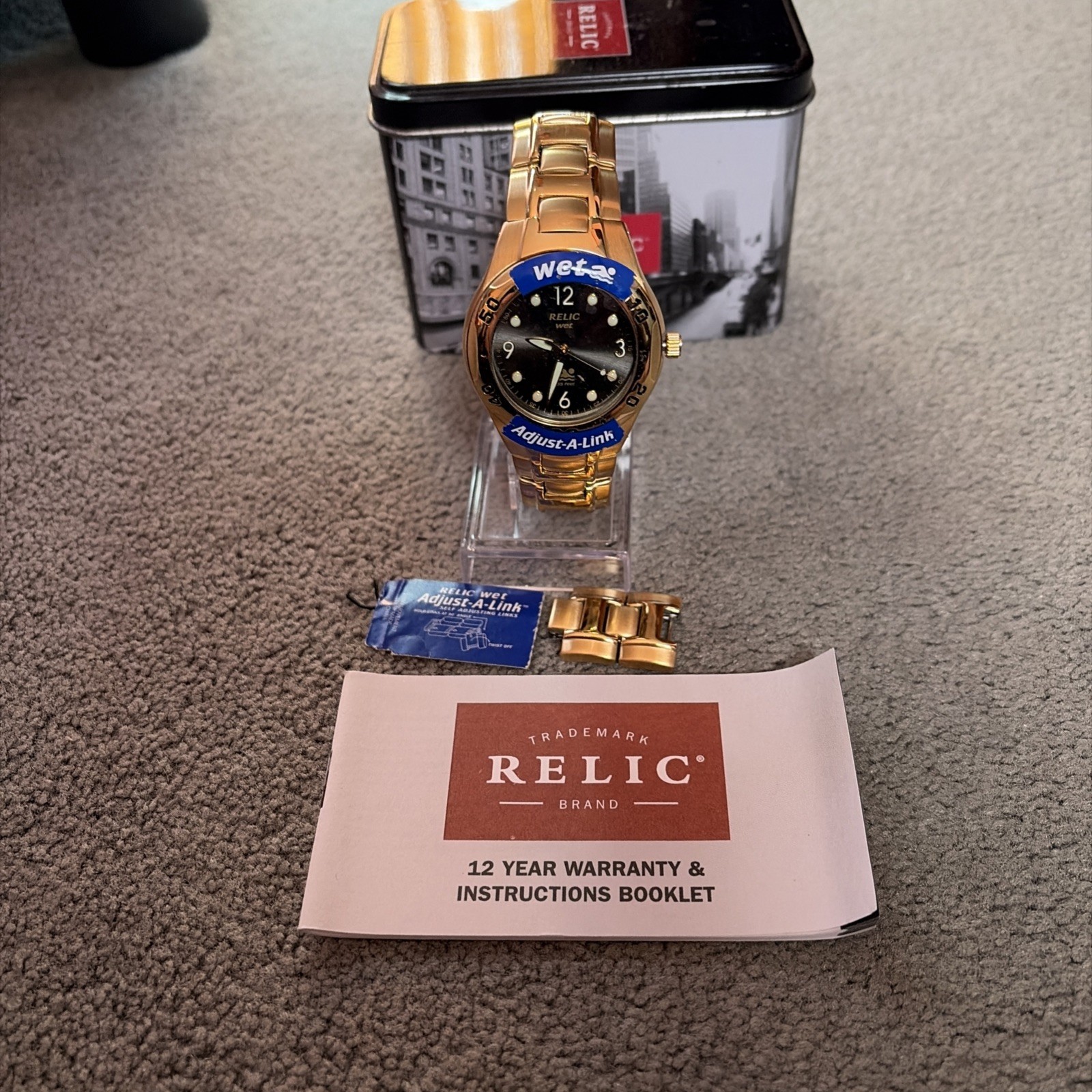 Relic Wet Men’s Wristwatch 50m/165ft With Box ZR11570 Gold Tone Stainless Steel