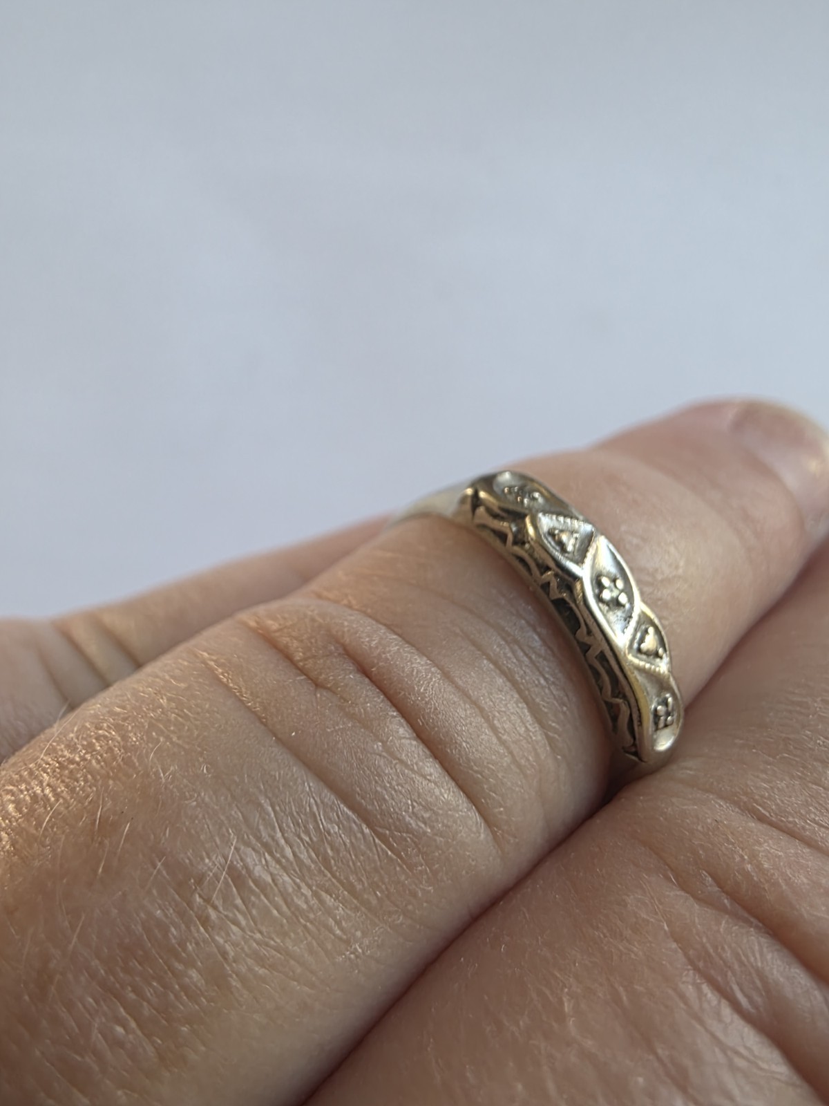 ARTCARVED 1920’s Art Deco 14k White Gold Wedding Ring -Size 8