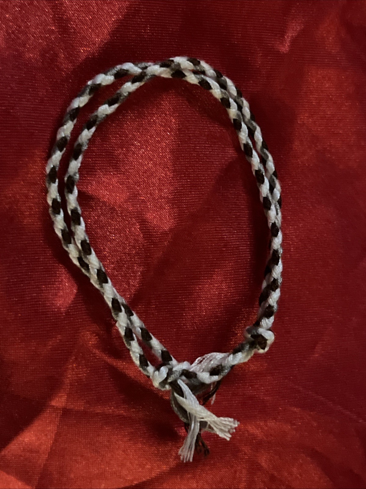 NEW BOHO BRAID THREAD FRIENDSHIP BRACELET ADJUSTABLE KNOT WHITE BROWN GRAY NIP