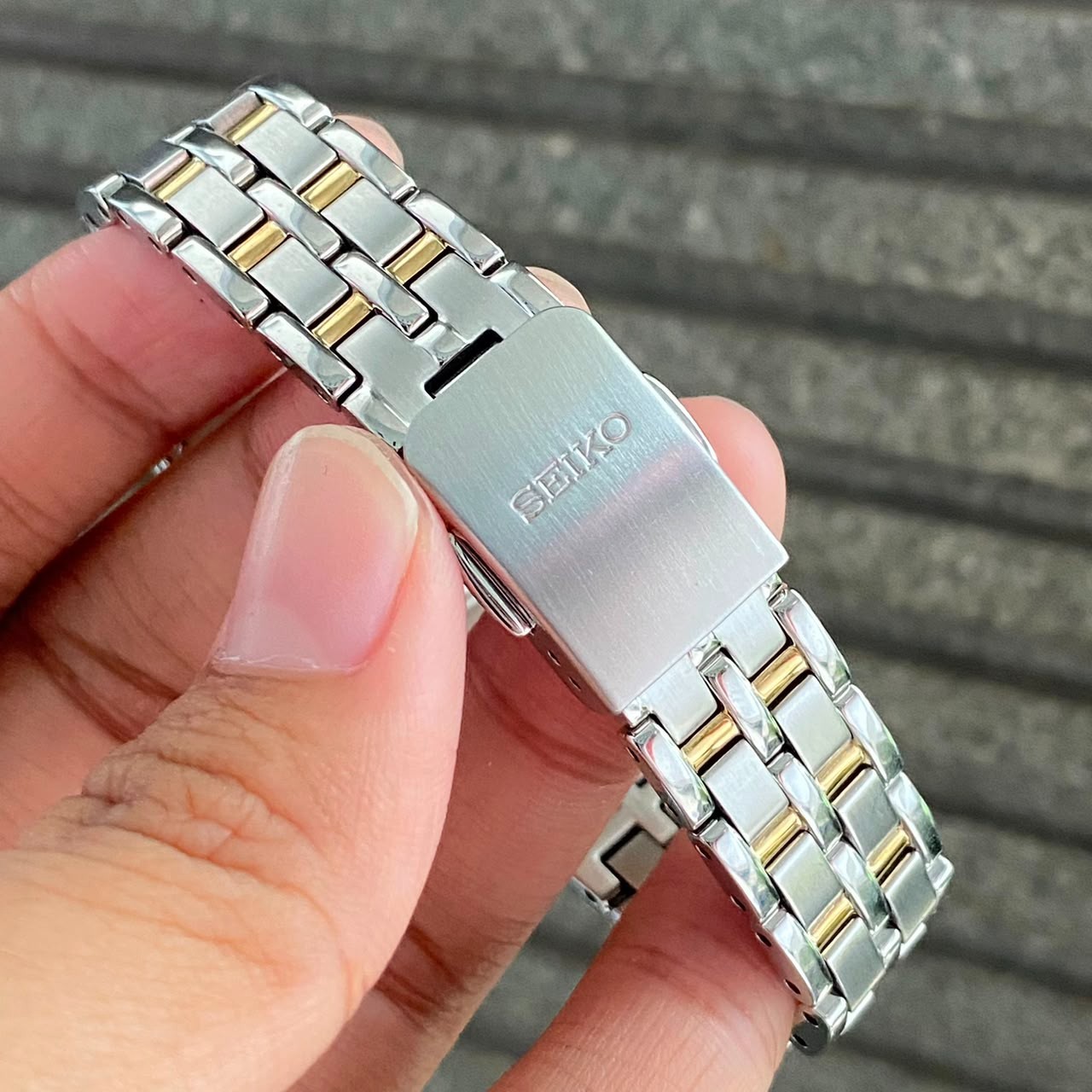 Rare Seiko Premier Quartz 1N01-0RJ0 White Dial Roman Two Tone Ladies Watch Dress