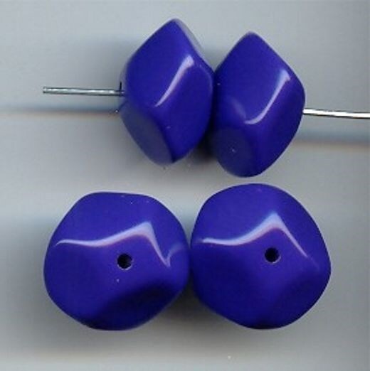 12 VINTAGE BLUE ACRYLIC 11x18mm. FACETED SPACER NUGGET BEADS 5168