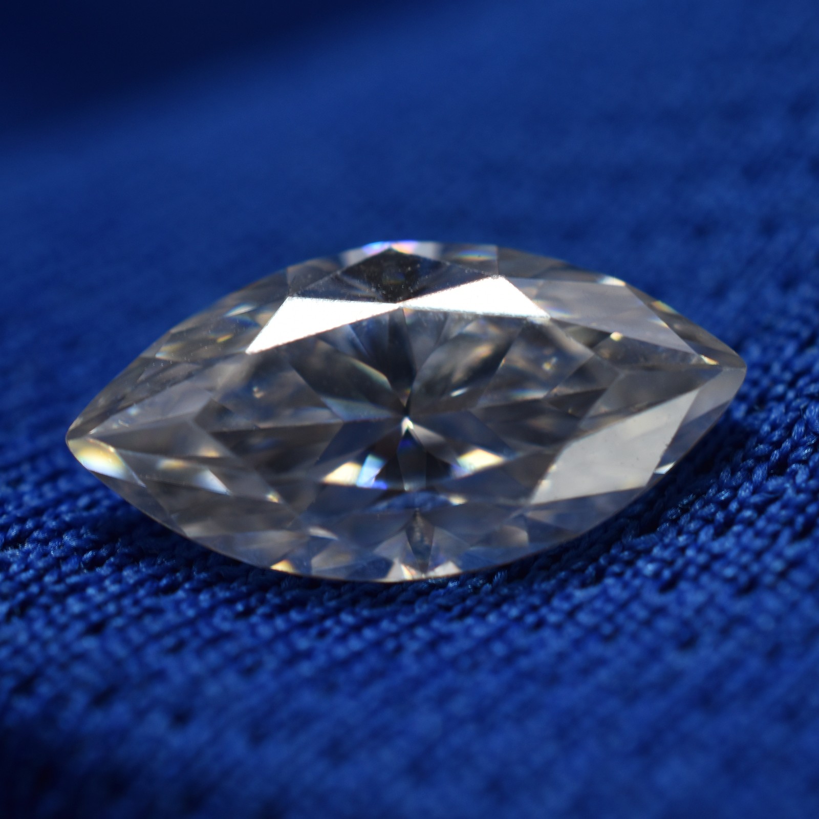 Moissanite Marquise Cut 1 Pcs CERTIFIED Gemstone 1 Carat VVS1 D Color 10×5 mm-W