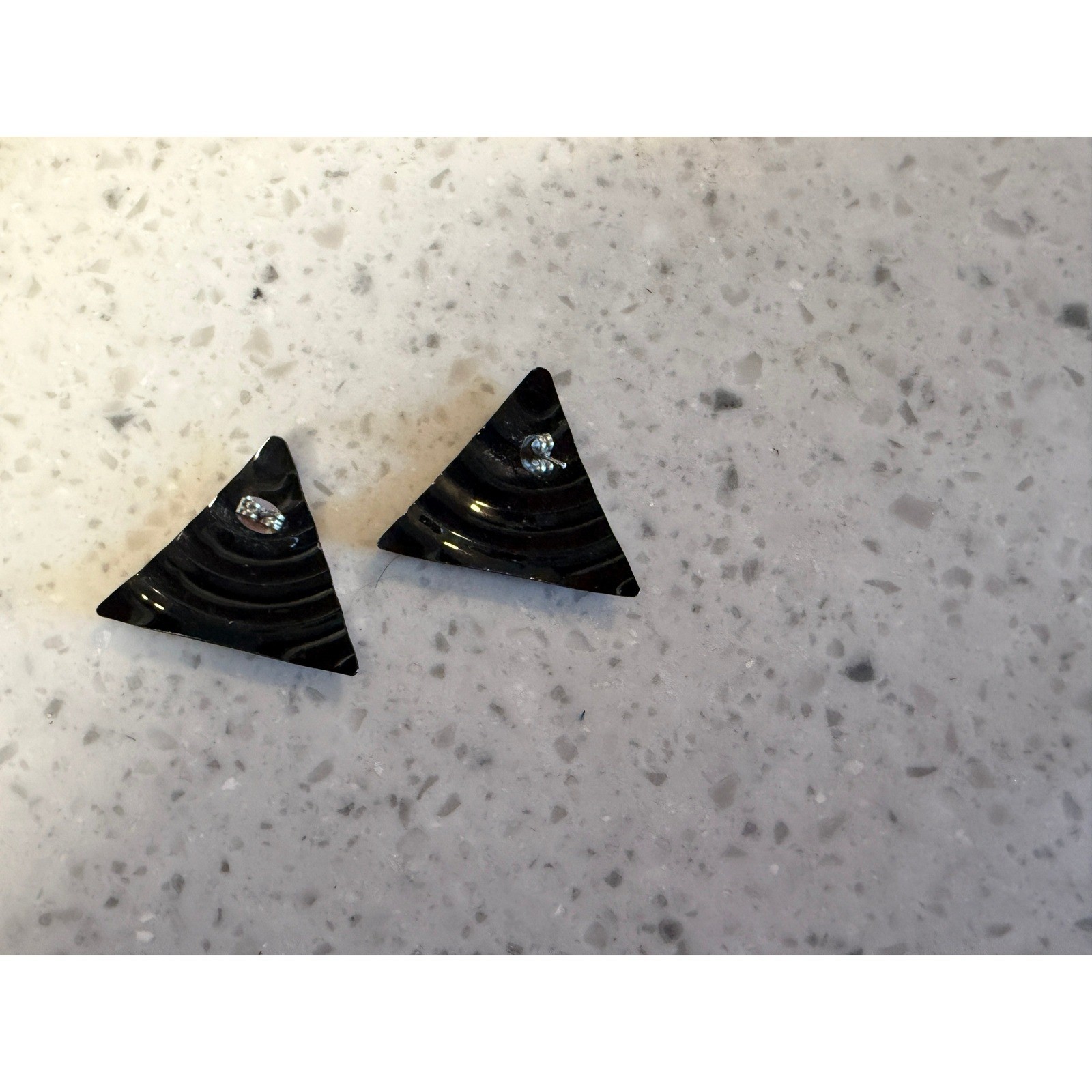 Vintage 80s Geometric Triangle Stud Earrings Black Cream Enamel Striped Retro
