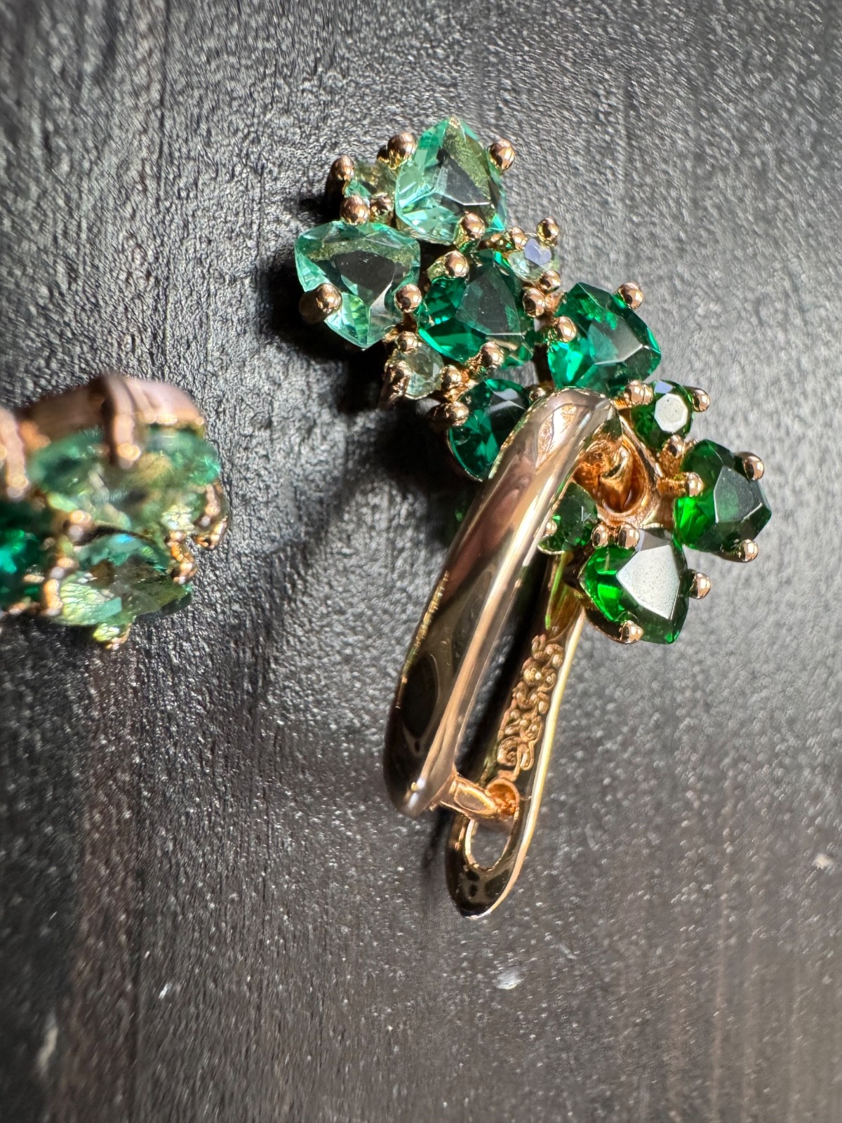 585 14K RG Rose Gold Stamped Allure Ombré Kelly Green Stud Earrings