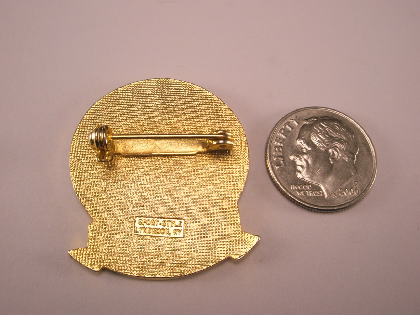 AS American Shotgunner USA 10 Years Vintage Tie Tack lapel pin n23