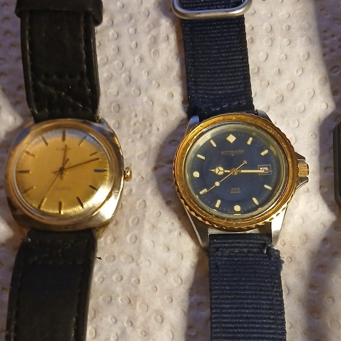Wittnauer Vintage Dive Watch, Screw Down Crown . Timex Electrica . Monopoly.
