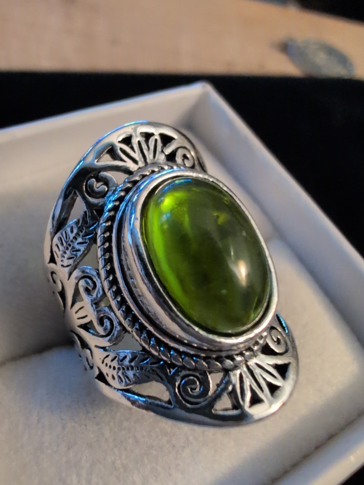 Sterling Silver Size 7 Ornate Vintage Revival Perfect Eye Clean Green Amber