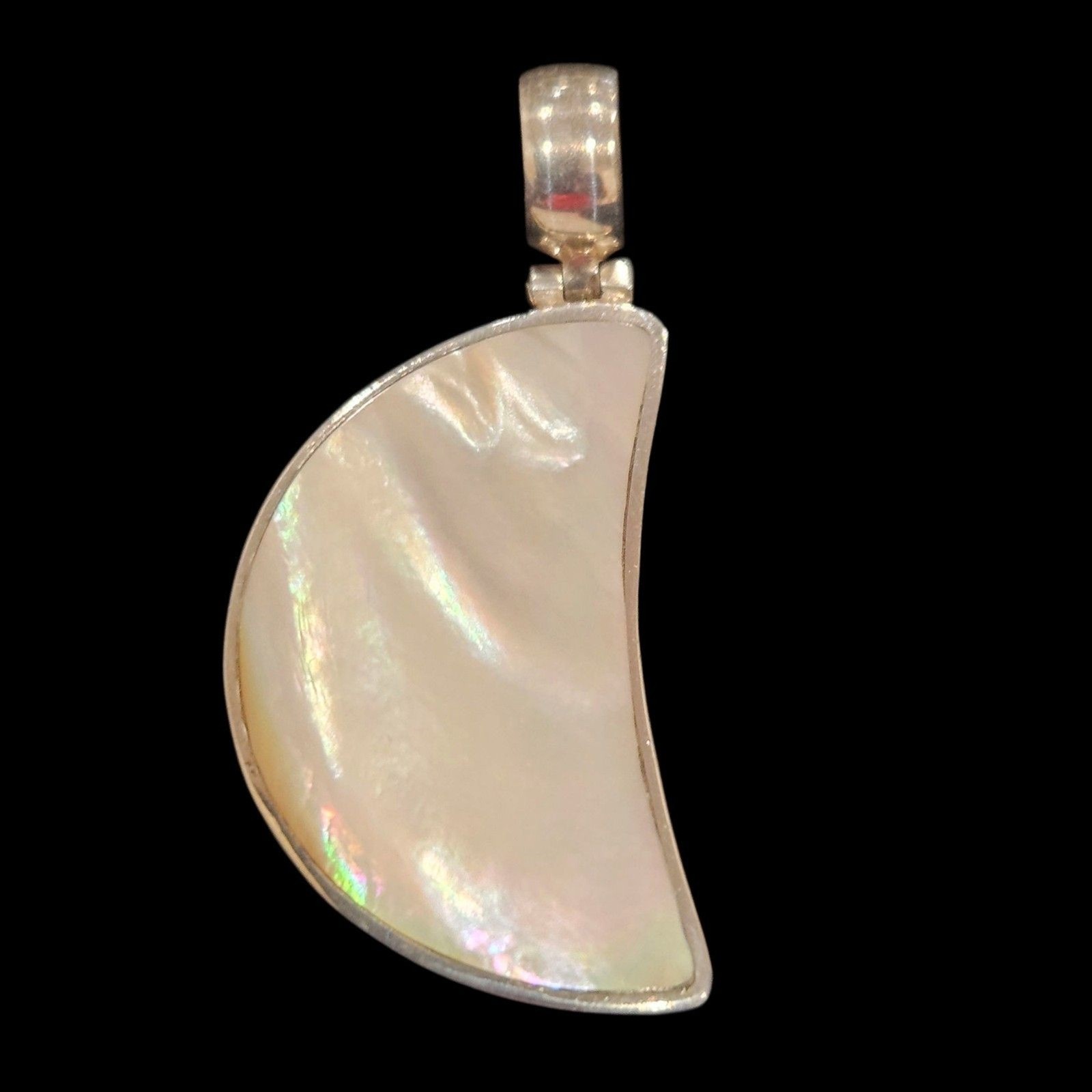 Vintage .950 Sterling Silver Mother of Pearl Crescent Moon Pendant – 7.69g