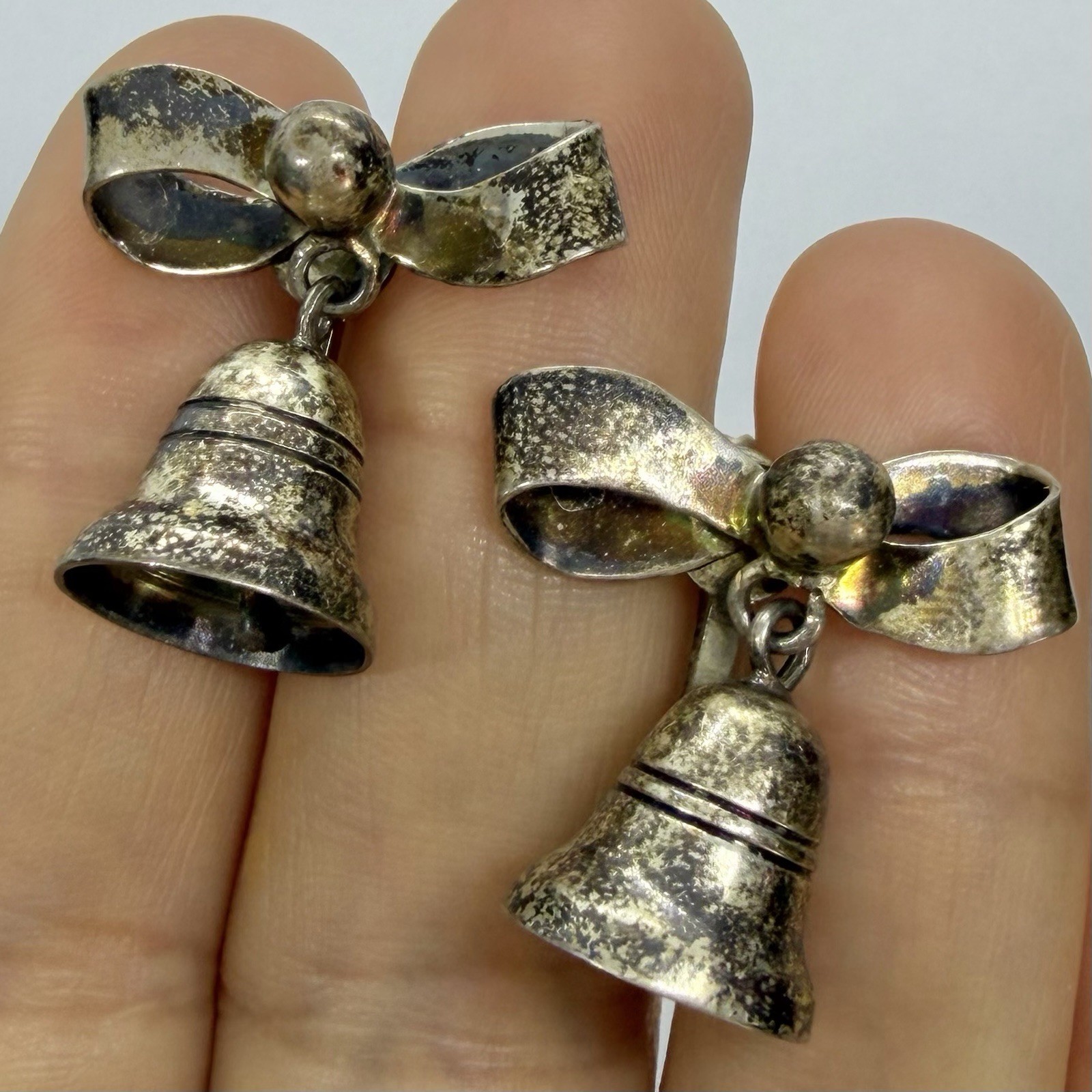 Vtg Damaso Gallegos Sterling Silver Mexico Jingle Bell Bow Earrings Screwback DG