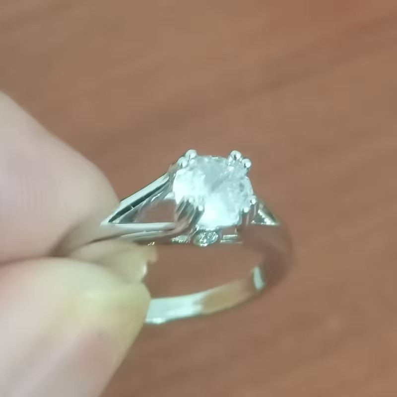 Silvertone Zirconia Claw Setting Promise/ Engagement /Wedding Ring Size 6