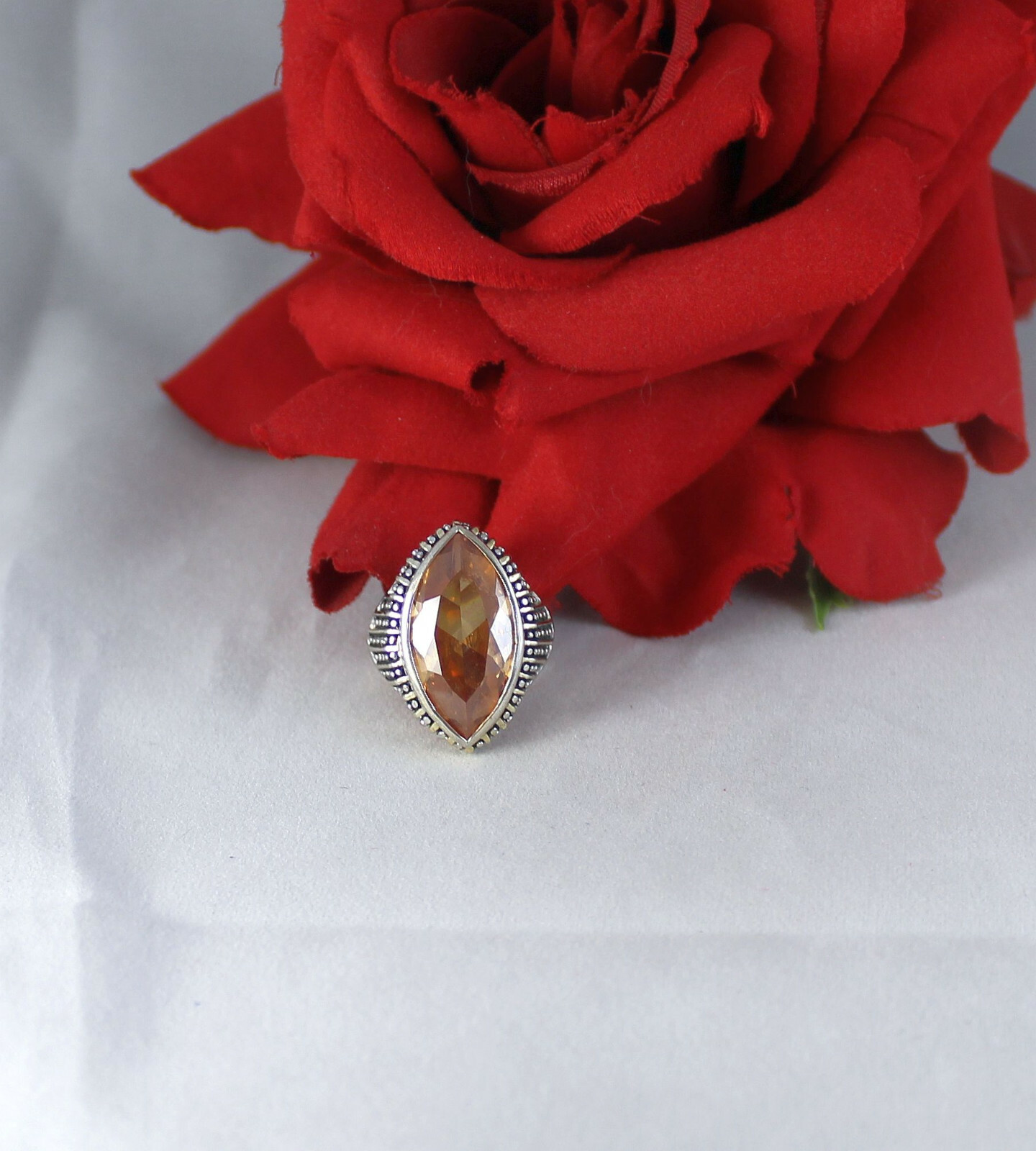 Sterling Silver Sparkling Faceted 9.82g Ring Size 7 CAT RESCUE