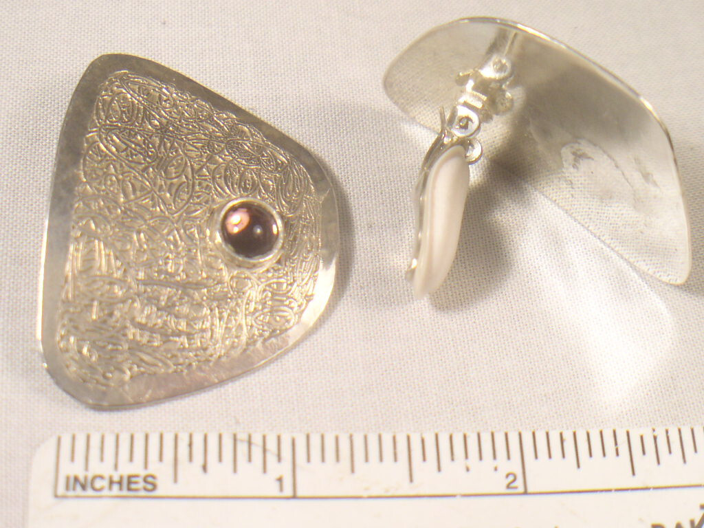 # EARRING CLIP SILVER TONE FINISH NEW OLD STOCK P28 last