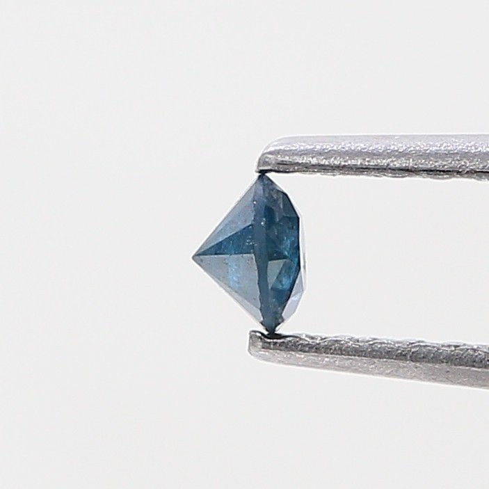 Natural Diamond Brilliantcut Round Shape 0.11ct Blue Color for Gift