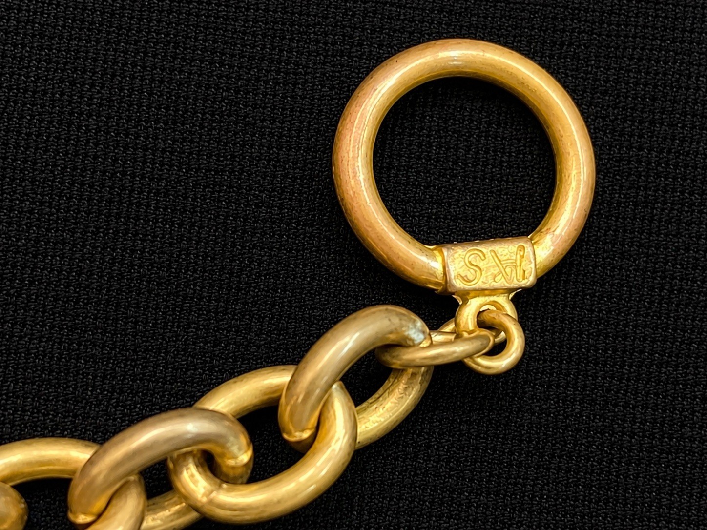 Victorias Secret Signed VS Charm Bracelet Gold Tone Link Chain Toggle Vintage