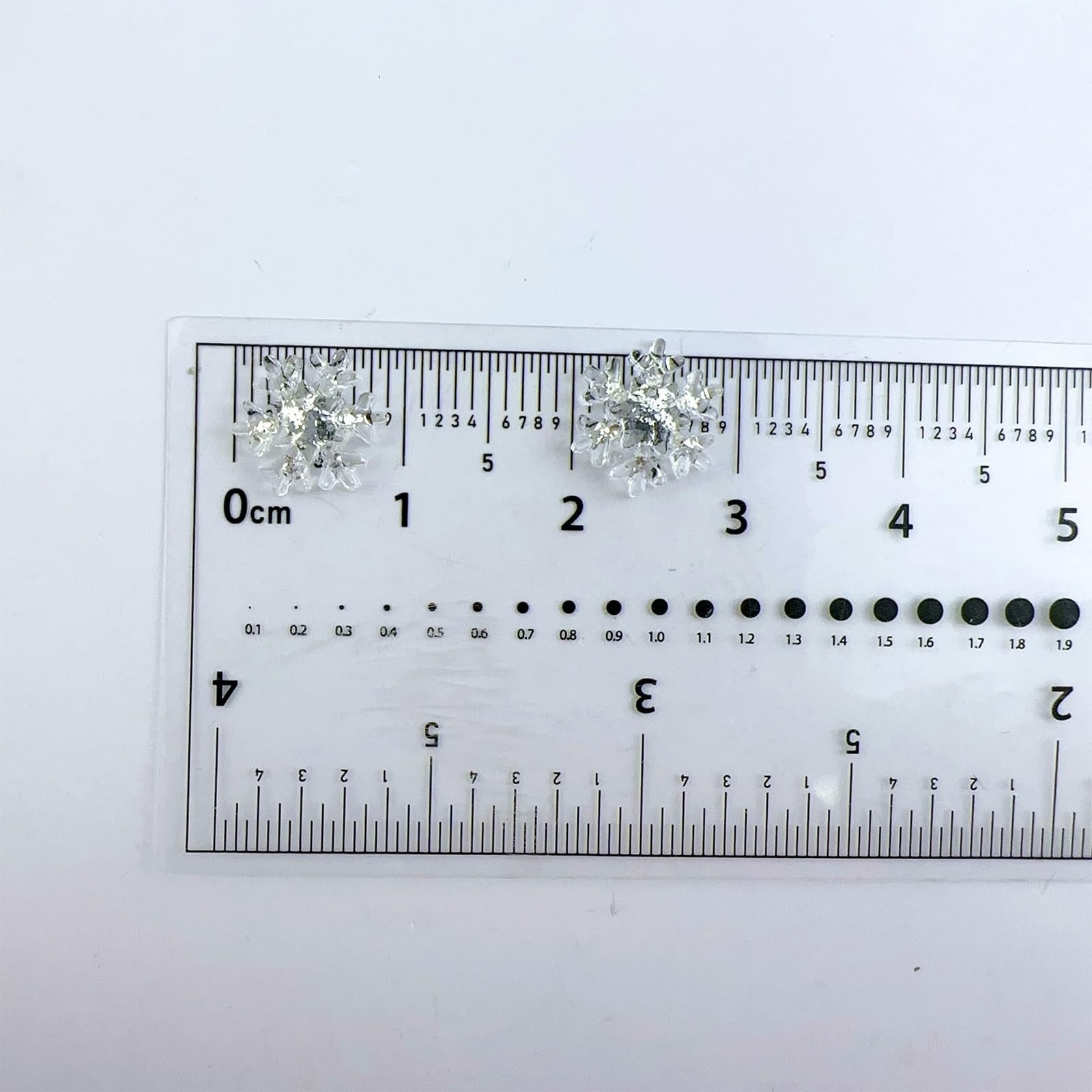 100pcs Snowflake Nail Art Decorations Christmas Iridescent Nail Art Charms Wh…