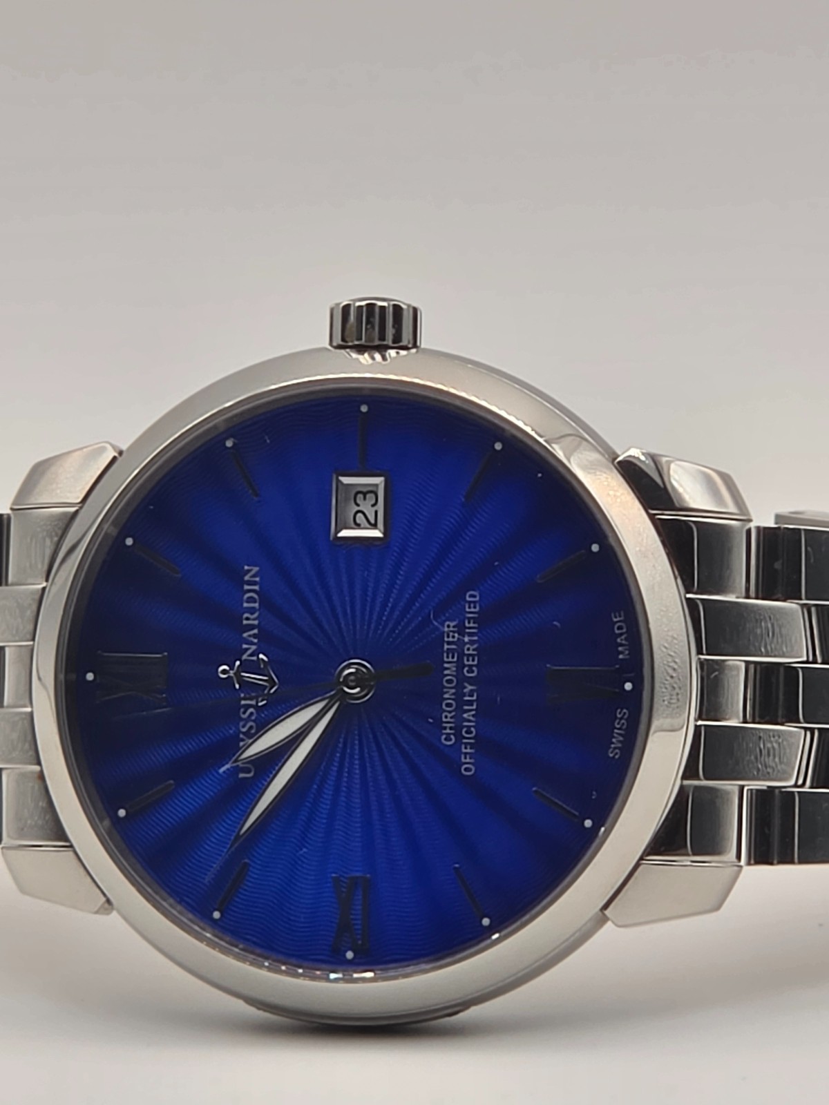 Ulyess Nardin 8153-111 Rare with factory Bracelet