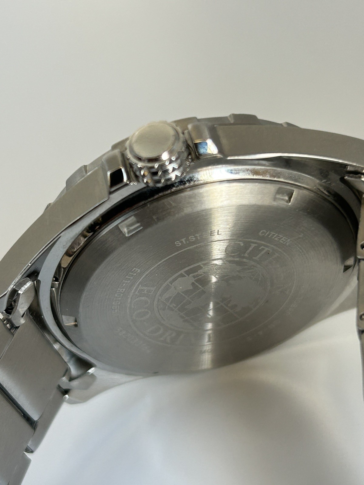 Citizen Eco-Drive E111-R010654 Stainless Steel Mens Watch