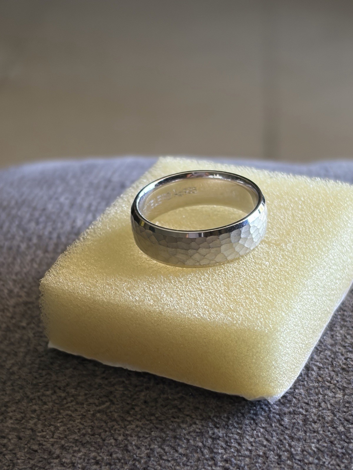 935 Argentium Silver High Polished 7mm Wedding Band Size 10