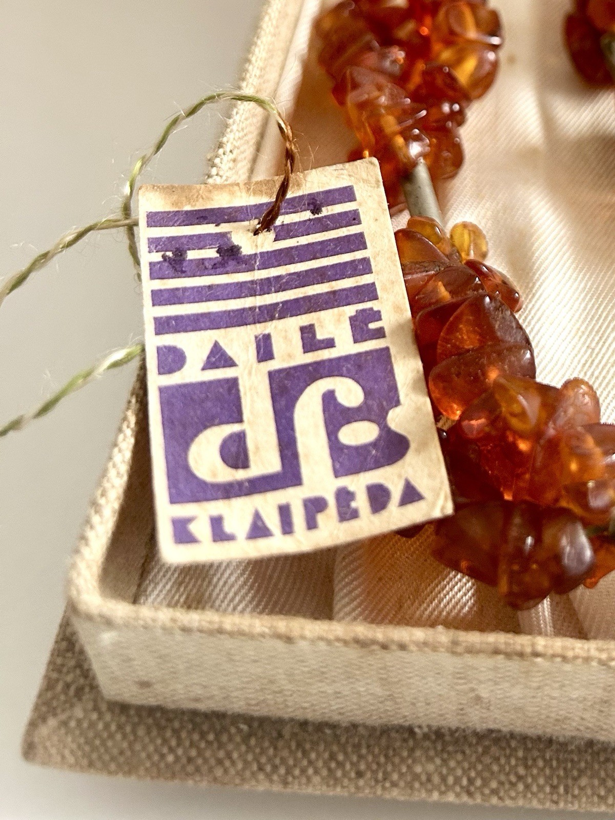 1980 amber set 3.9 oz box tag Daile Klaipeda huge necklace and bracelet