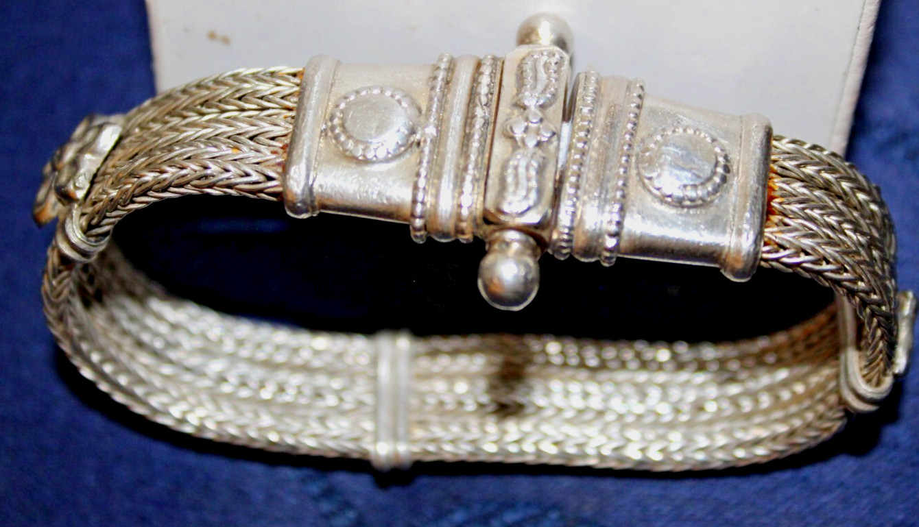 BALI ARTISAN DESAK SUARTI WOVEN 900 SILVER STAITON SCREW CLASP BRACELET 46g