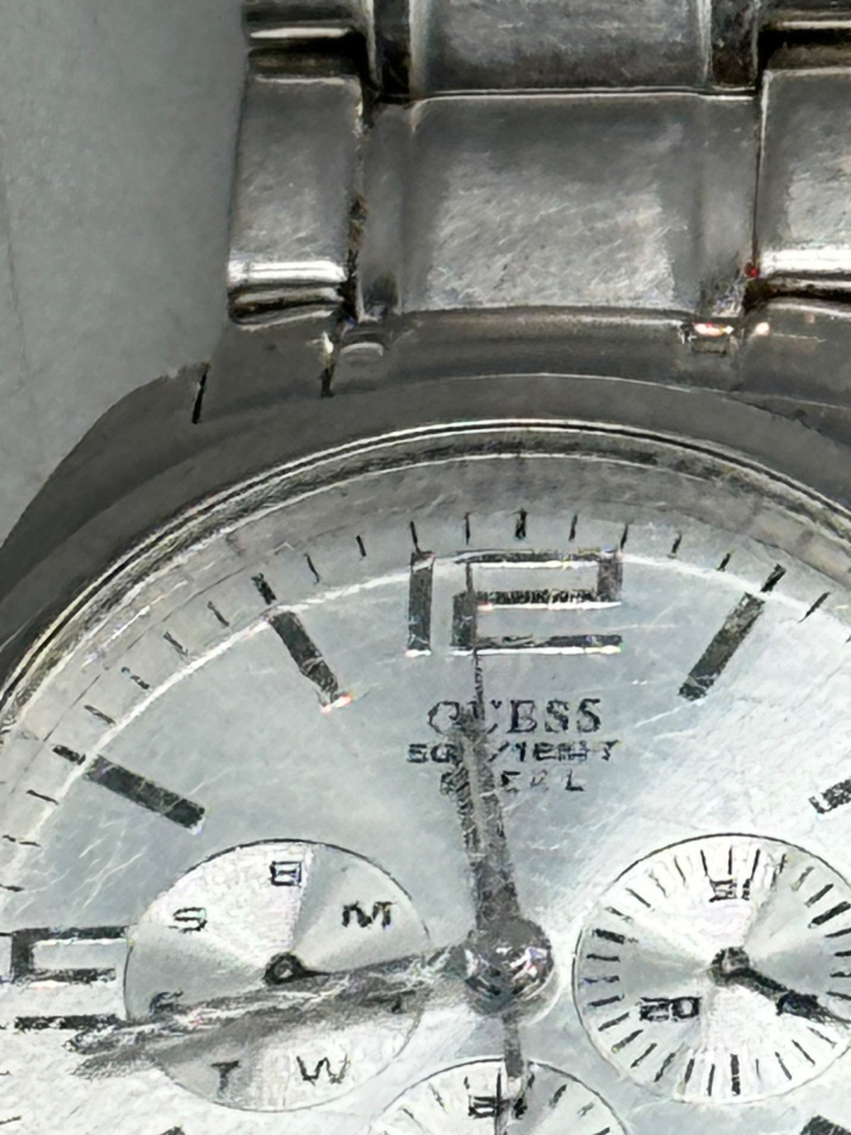 guess steel men’s watch 50 meters 165 feet water resistant made in Japan READ